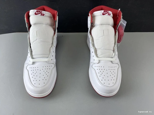 Jordan (2017) Retro Red Metallic 1 Air 555088-103 0704